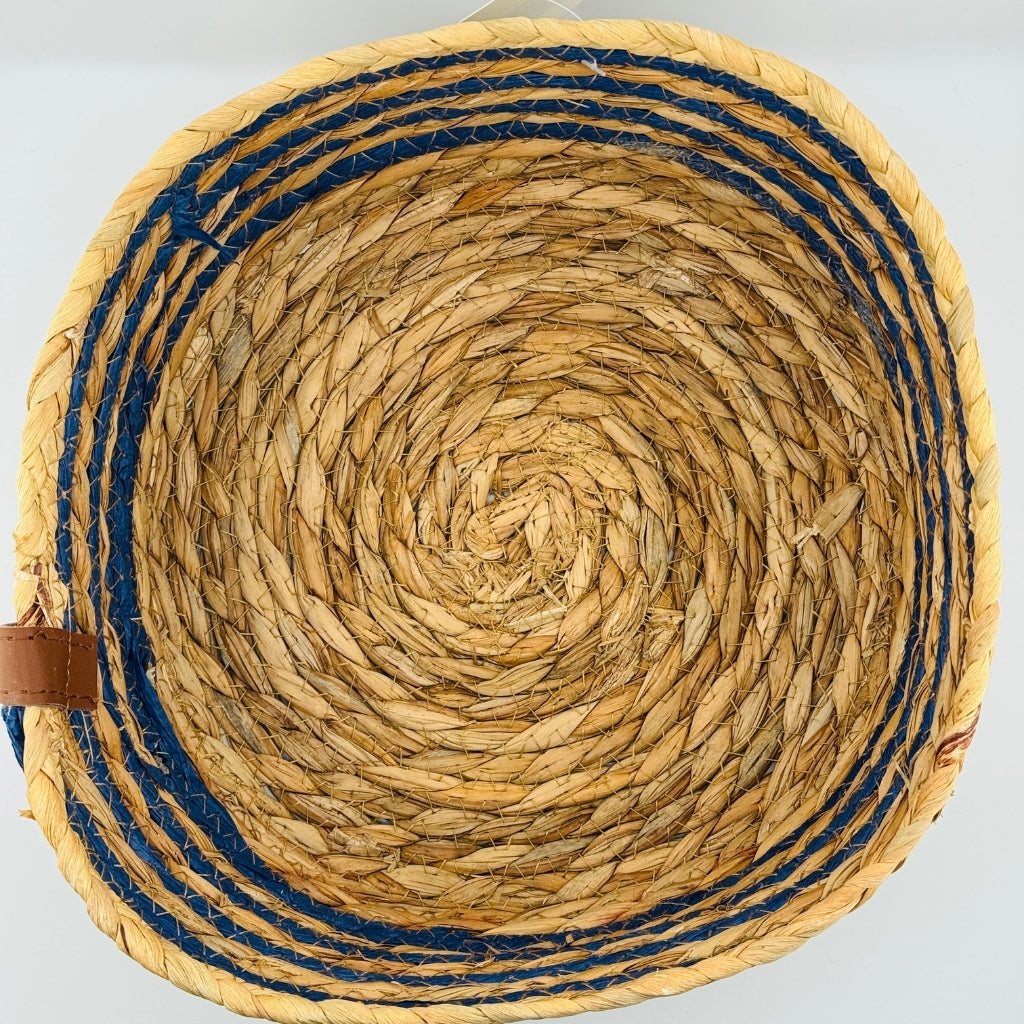 Round Woven Tray