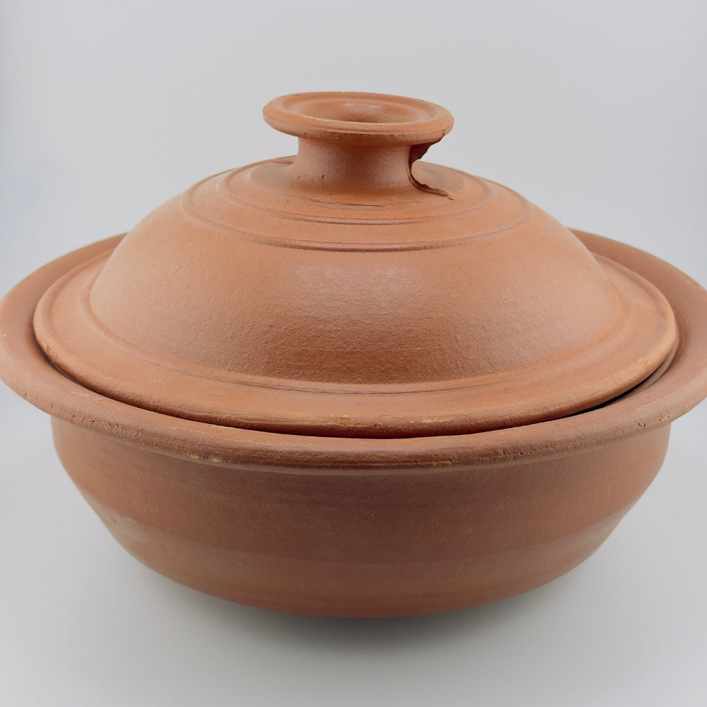 Clay Pot with Lid 11 Inch
