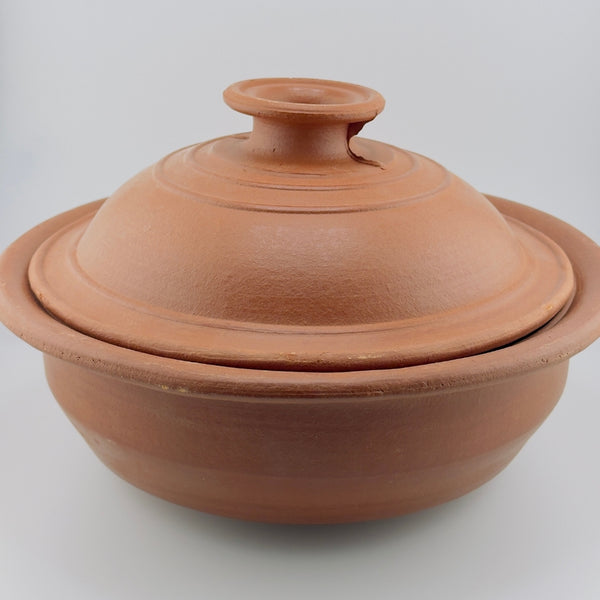 Clay Pot with Lid 11 Inch
