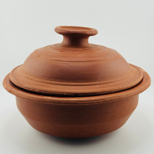 Clay Curry Pot with Lid 8 Inch
