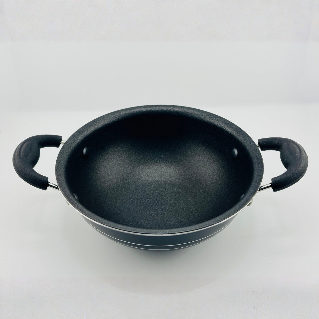 Bristo Nonstick Hopper Pan – Side Angle View with Handles