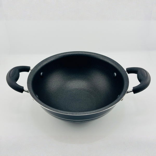 Bristo Nonstick Hopper Pan – Side Angle View with Handles